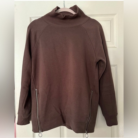 Athleta Small Sweatshirt - Picture 3 of 4